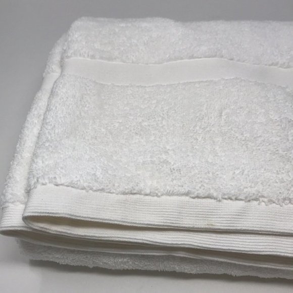 Calvin Klein Marc Bath Towel - Picture 3 of 7